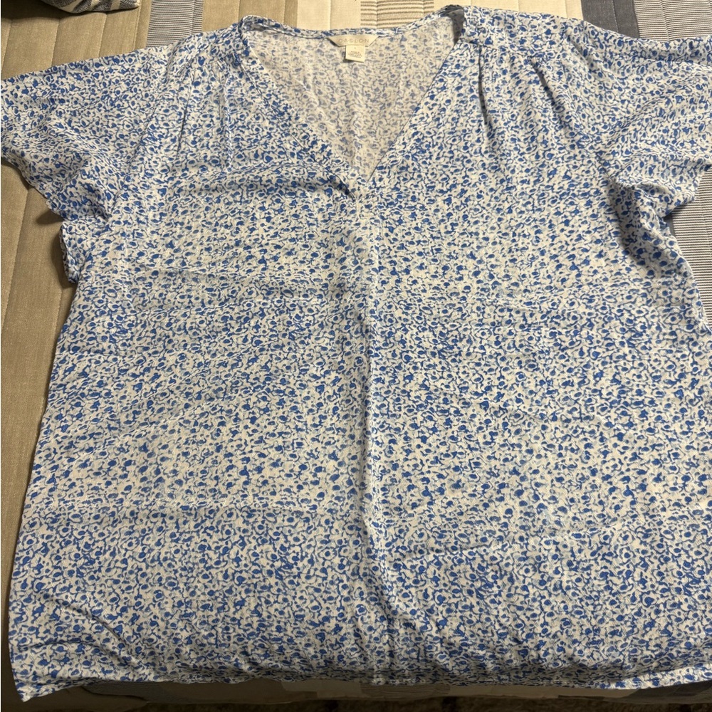 Caslon White and Blue Cap Sleeve Blouse Relaxed Fit